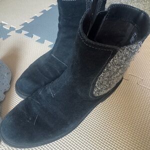 Women's Black and Gray Ankle Boots
